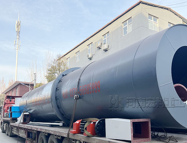 2.2×40米回轉窯發(fā)貨江西現場裝車現場